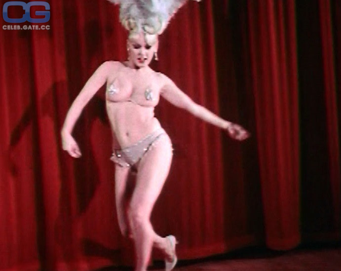 Mamie Van Doren 