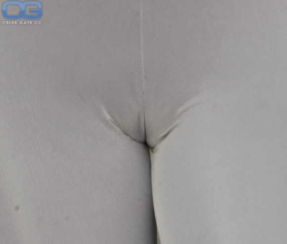 Mandy Capristo cameltoe