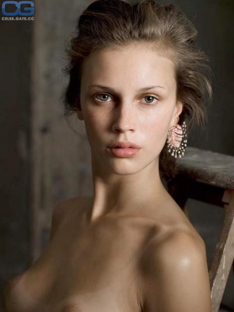 Marine Vacth topless