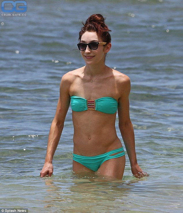 Meryl Davis bikini