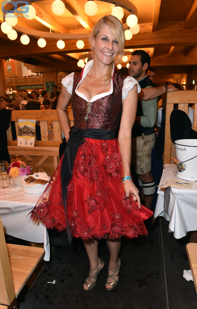 Natascha Gruen dirndl