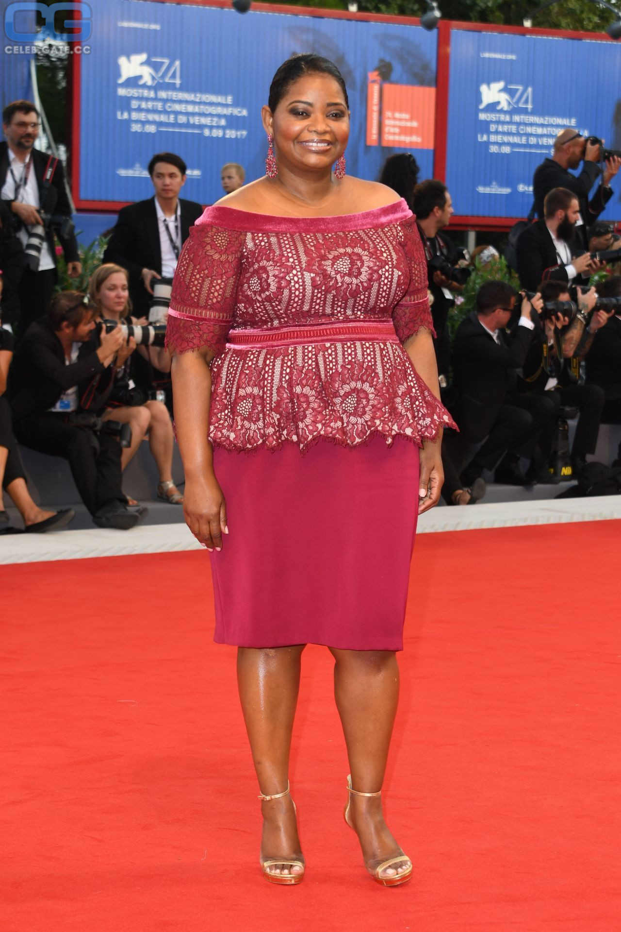 Octavia Spencer feet