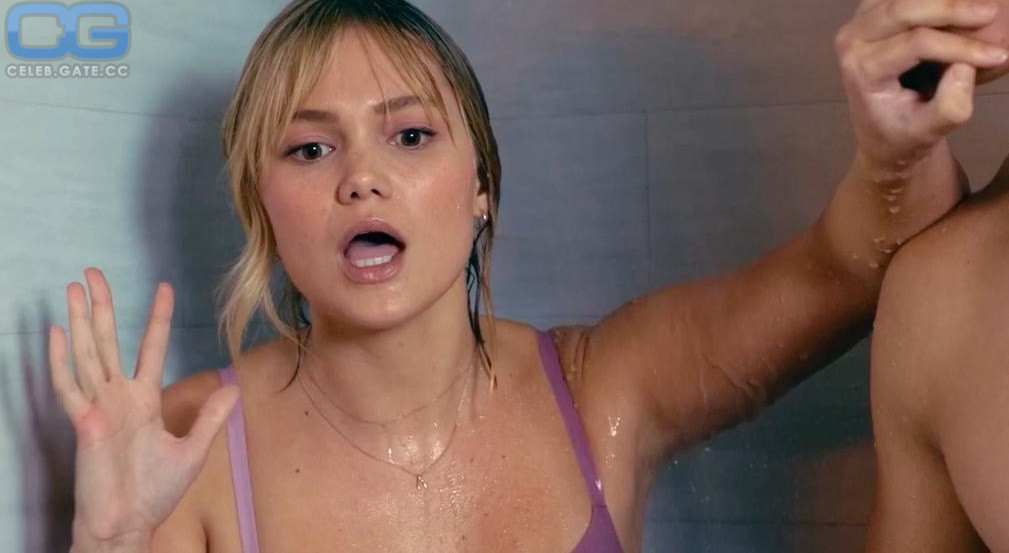 Olivia Holt 