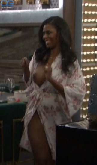 Omarosa Manigault tit slip