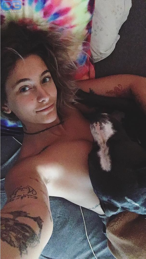 Paris Jackson snapchat