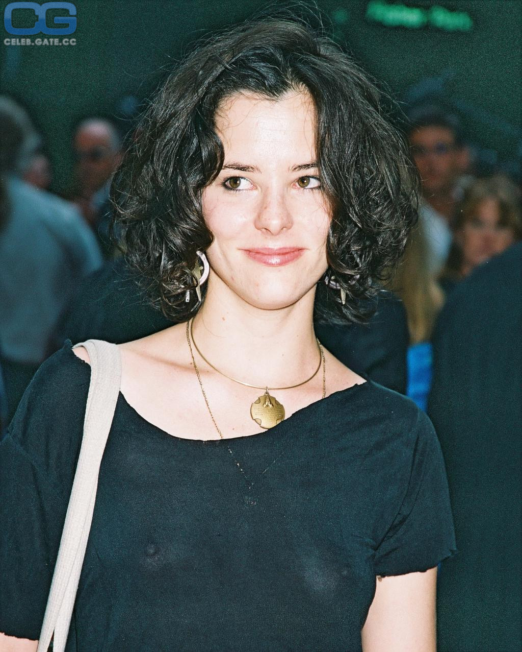 Parker Posey cthru