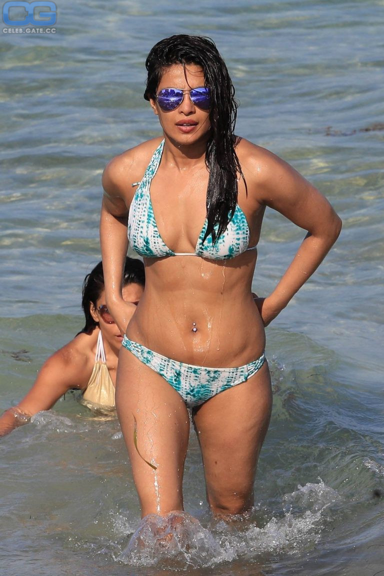 Priyanka Chopra bikini