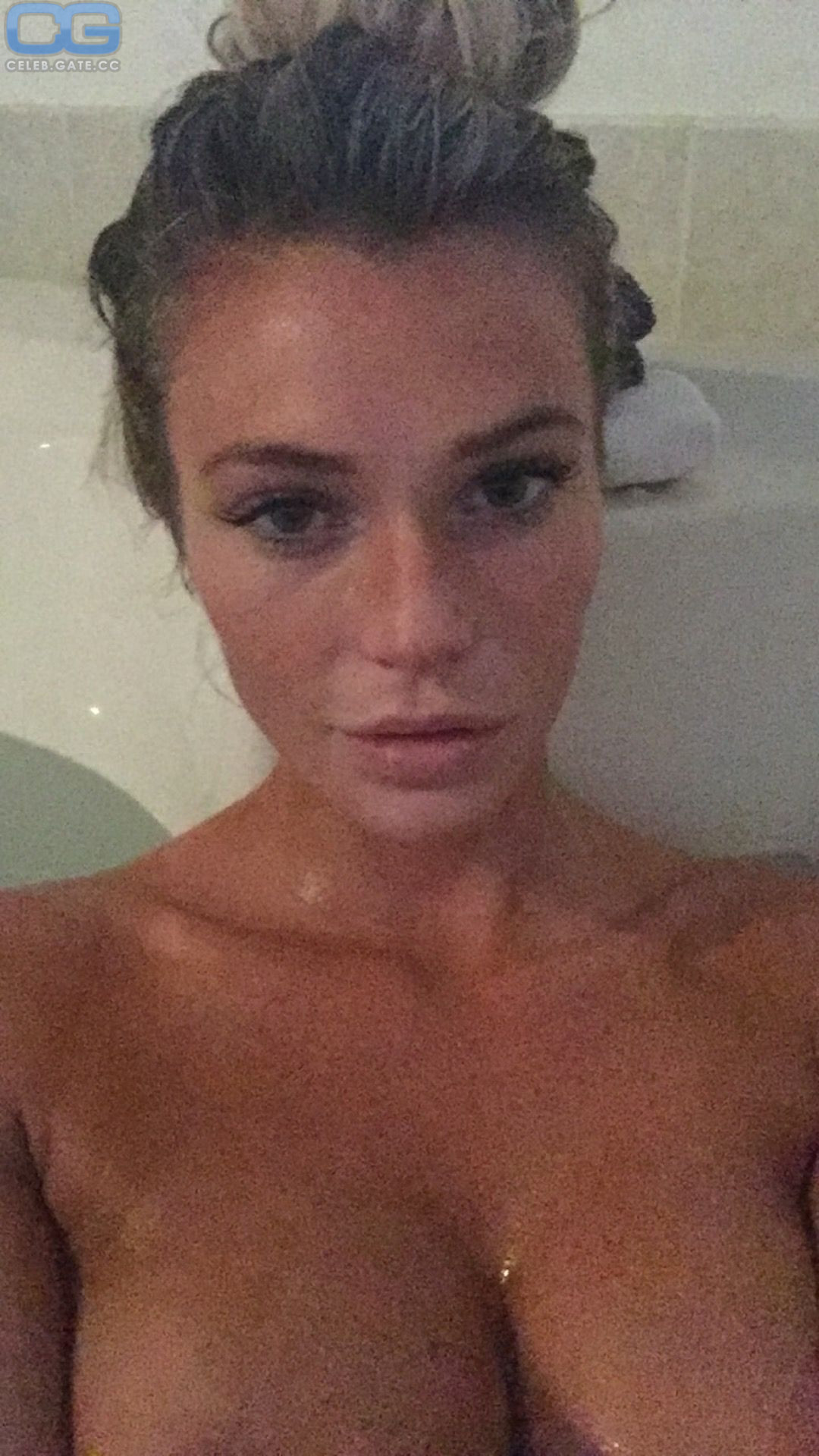 Samantha Hoopes leaked photos