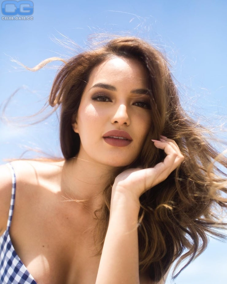 Sarah Lahbati 