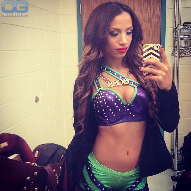 Sasha Banks 