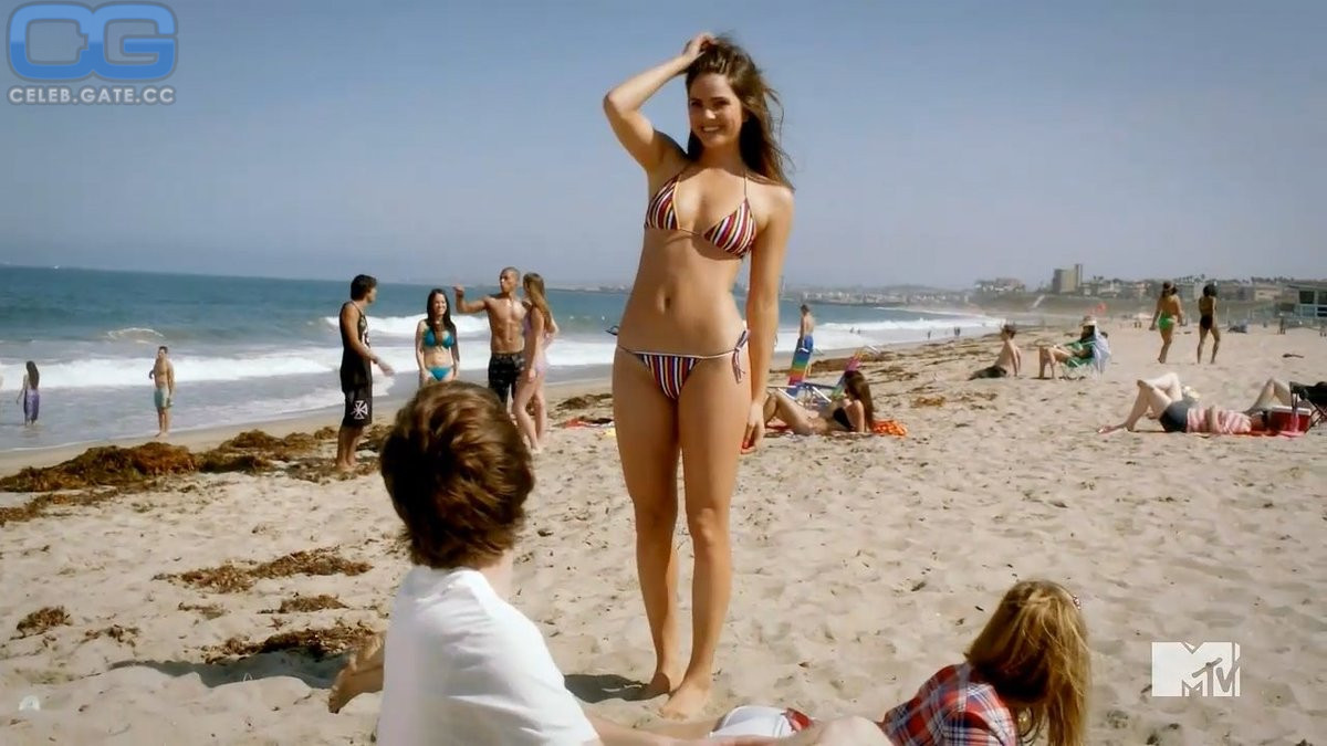 Shelley Hennig bikini