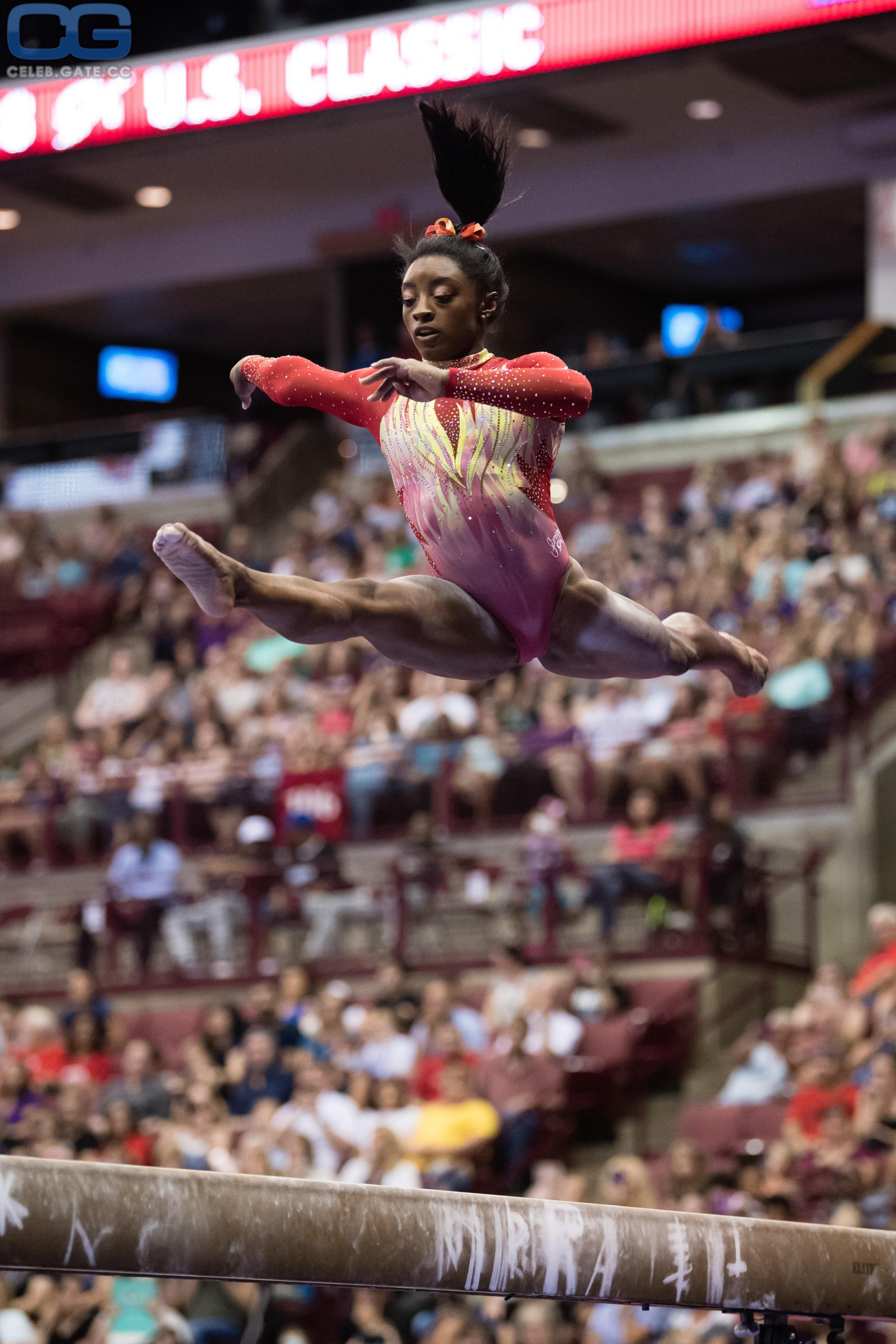 Simone Biles pussy slip