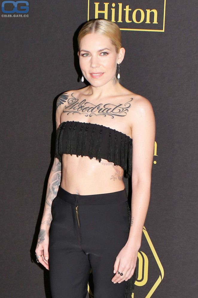 Skylar Grey body