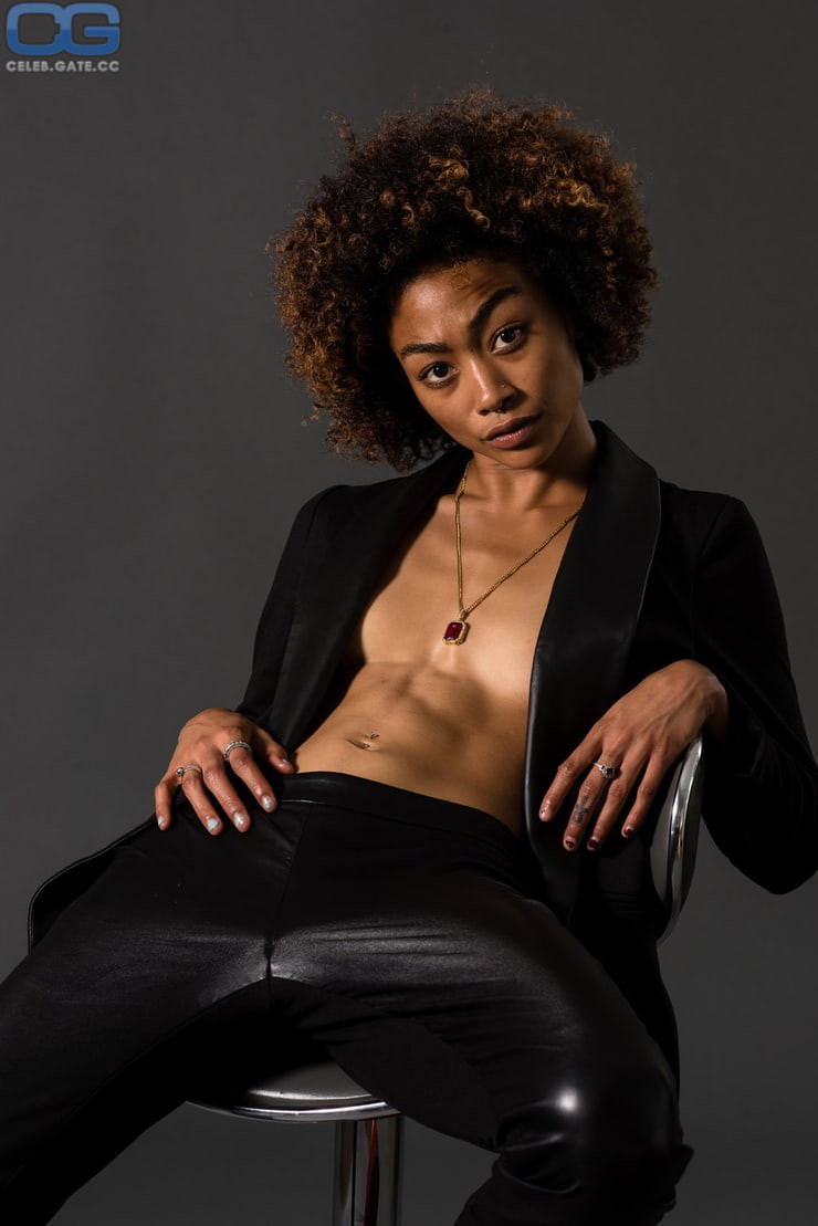 Tati Gabrielle 