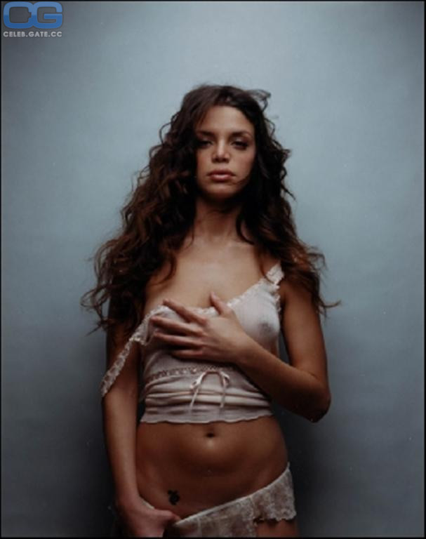 Vanessa Ferlito 