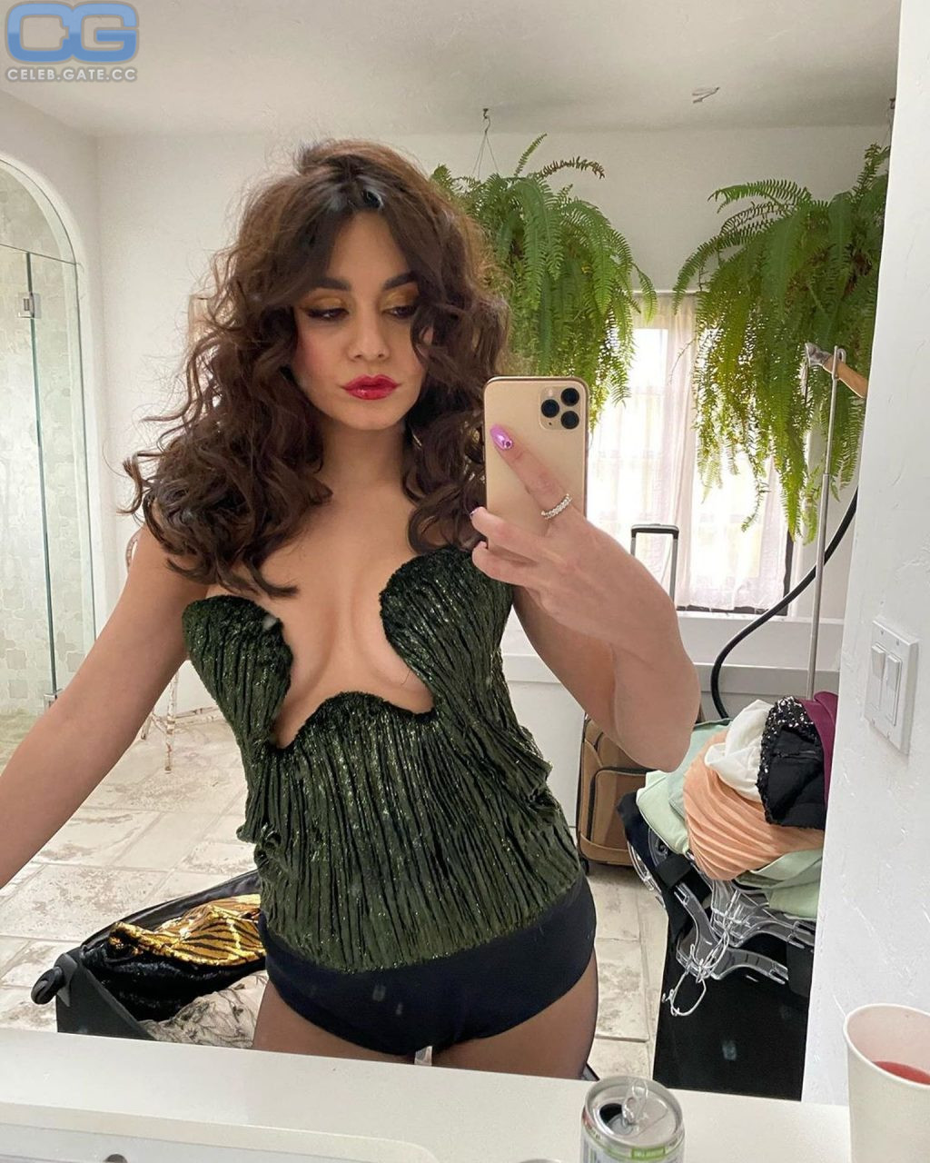 Vanessa Hudgens 