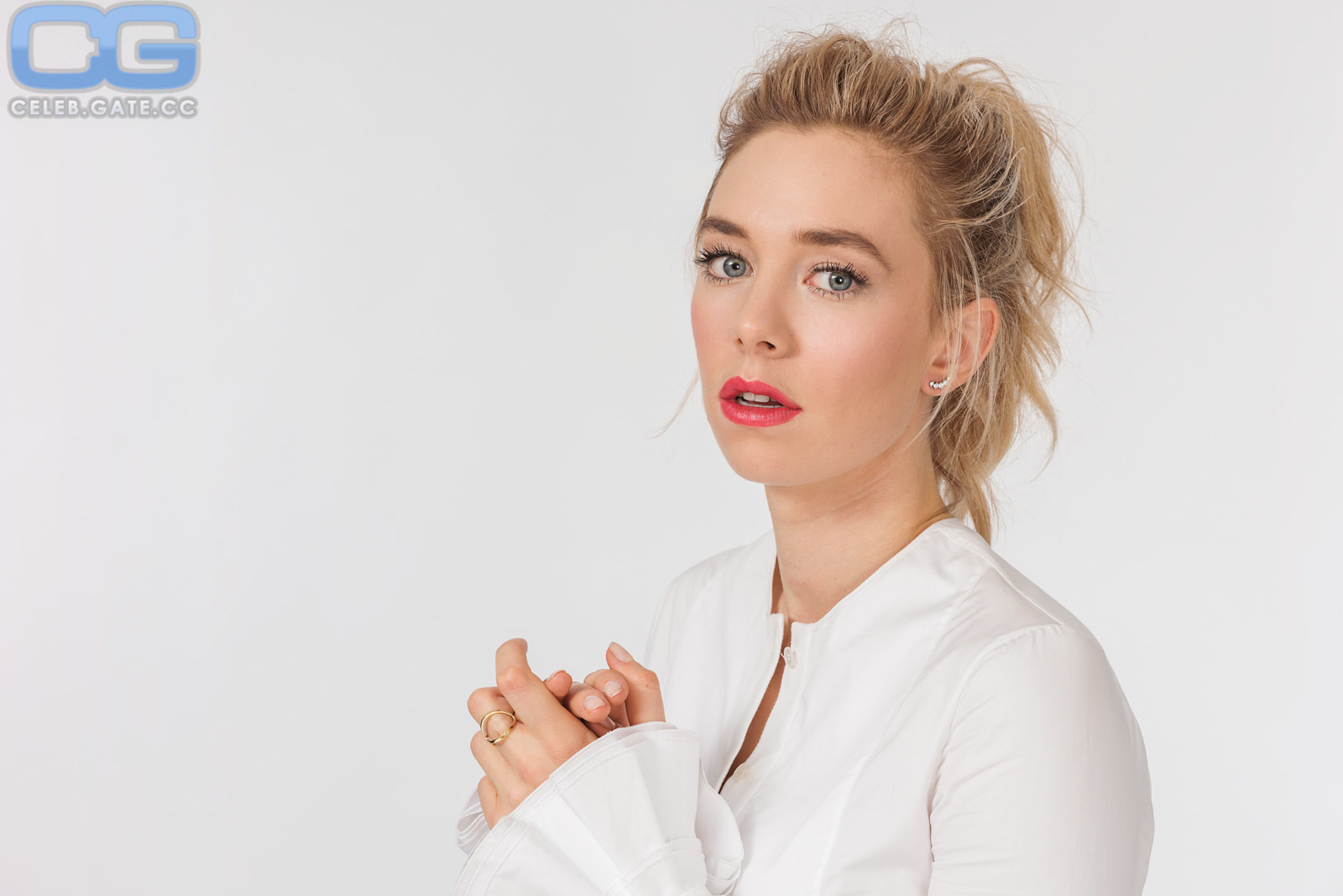 Vanessa Kirby 