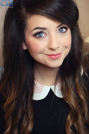 Zoe Sugg hair